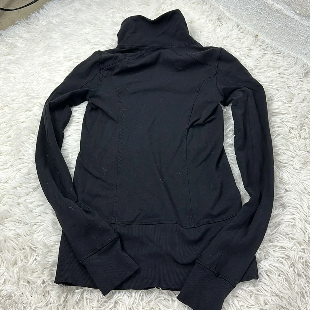 Lululemon Nice Asana Jacket Black / Pow Stripe Split Pea
